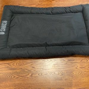 Brand New (No Tags) Kong Extra Large (48 in) Black Ripstop Dog Bed